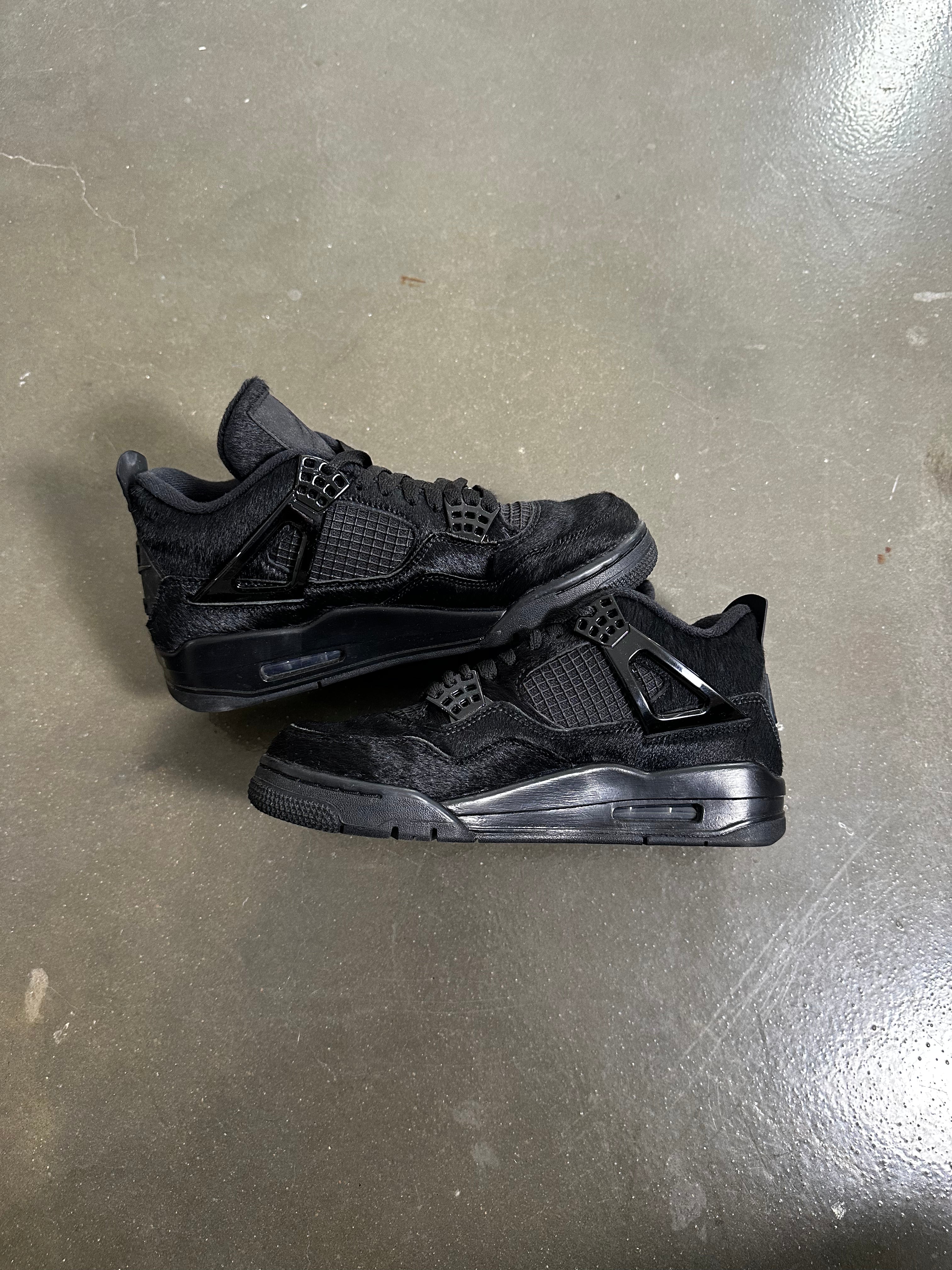 BLACK CAT OLIVIA KIM AJ4 (8.5W)