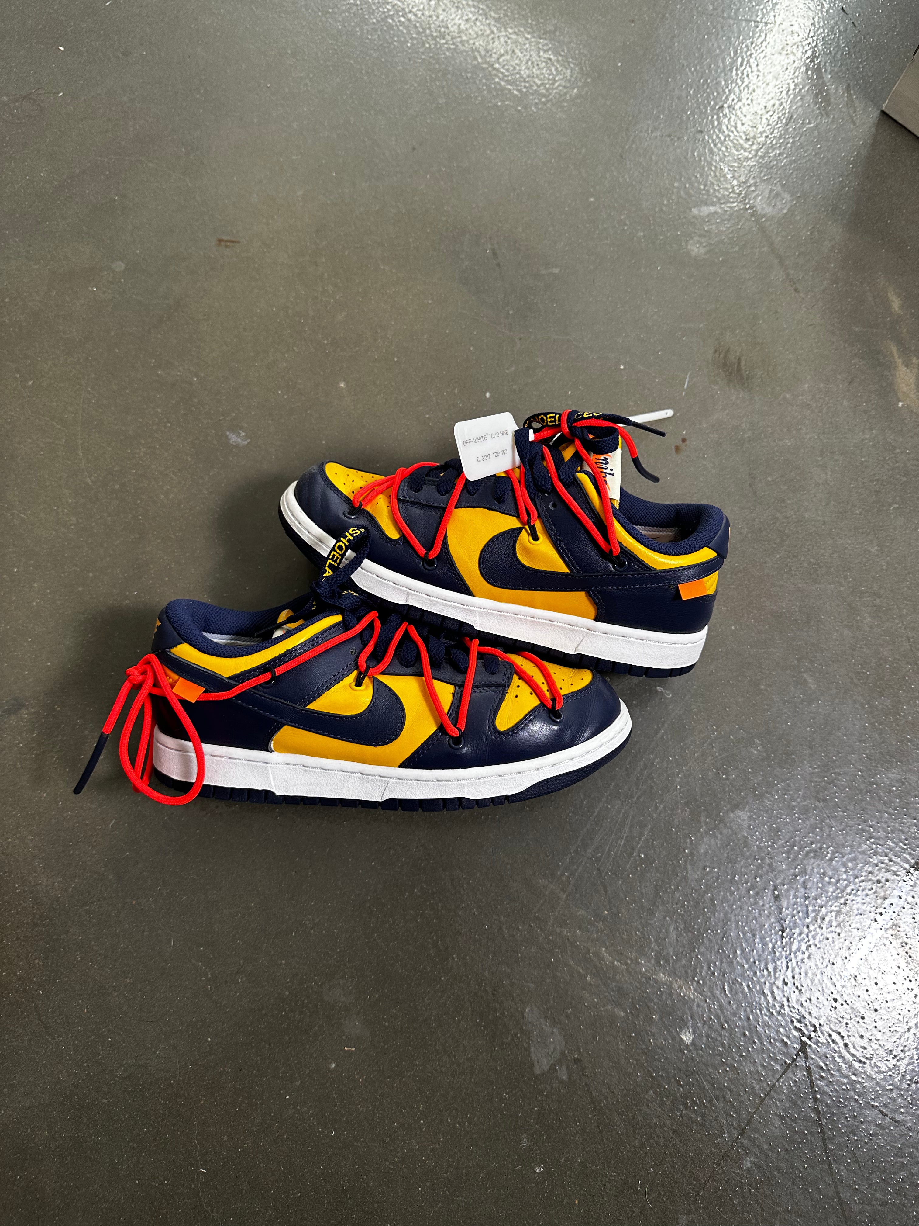 OFF WHITE MICHIGAN DUNK LOW (6)